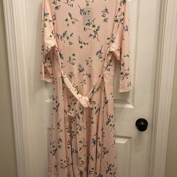 NWT Plus size floral cross cross front midi dress size 22 - Picture 5 of 6